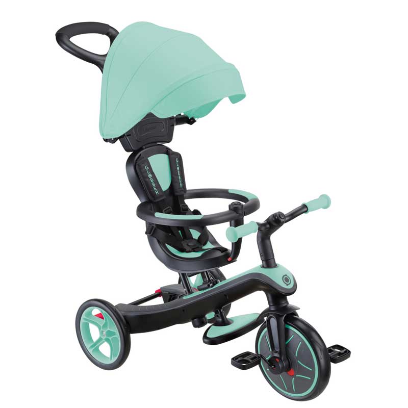 Триколка Globber EXPLORER TRIKE 4 IN 1, ментово зелен цвят – режим бебешка триколка със сенник и родителска дръжка, преден диагонален изглед