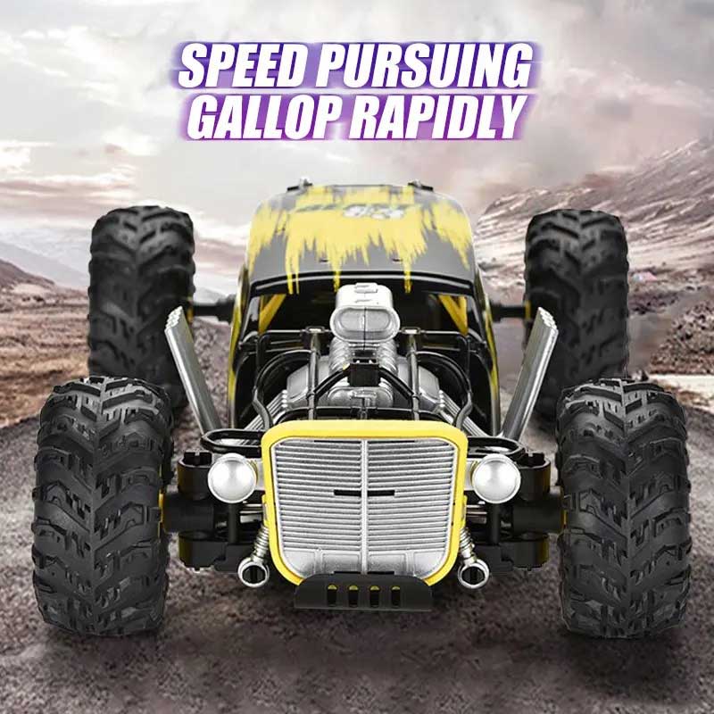 Детска кола 4х4 за каскади с RC управление 1:12, жълта – детайл на предната част и окачването.
