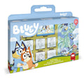 Комплект за творчество Bluey с печати, флумастери и бележник за рисунки. Снимка отпред.